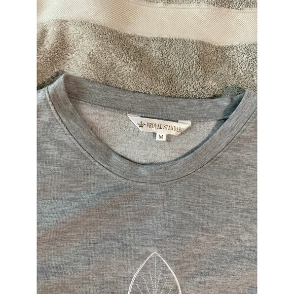 Royal Standard Classic Fleur Sweatshirt Gray/White Size Medium Crew Neck Women - Picture 4 of 7